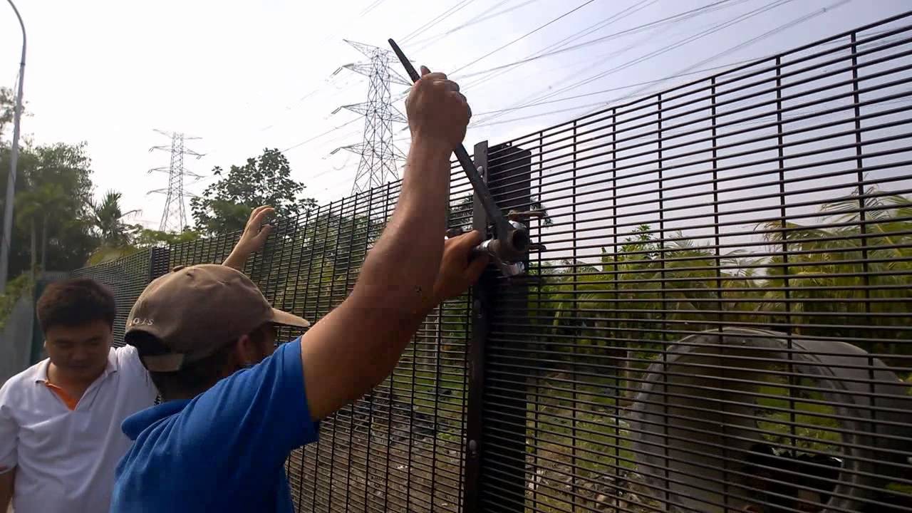 installation of anti climb fence