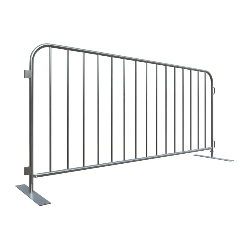 Crowd control barrier with flat type foot