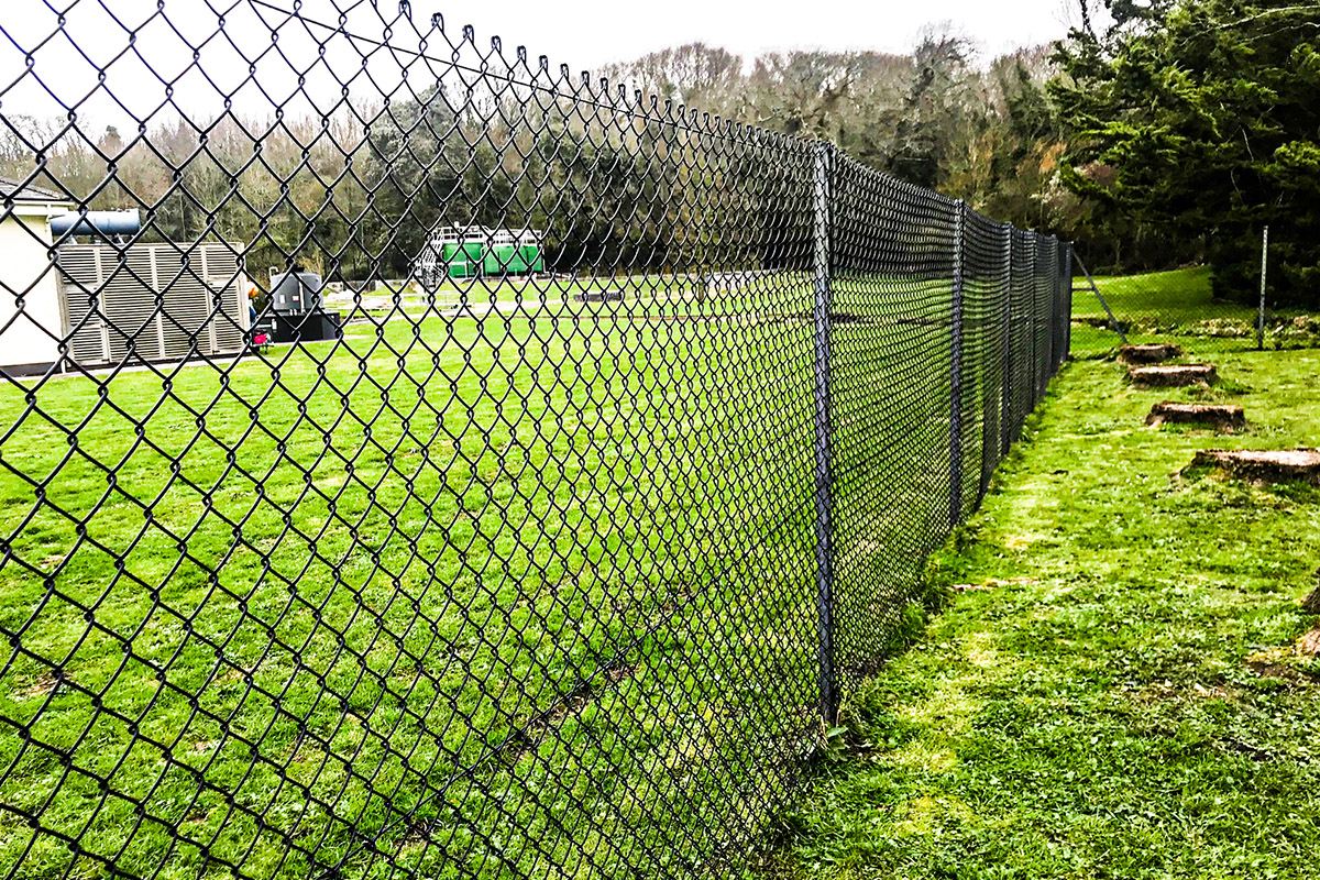 4-foot chain link fence
