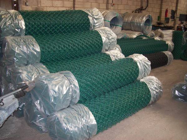 PVC-coated chain link fence